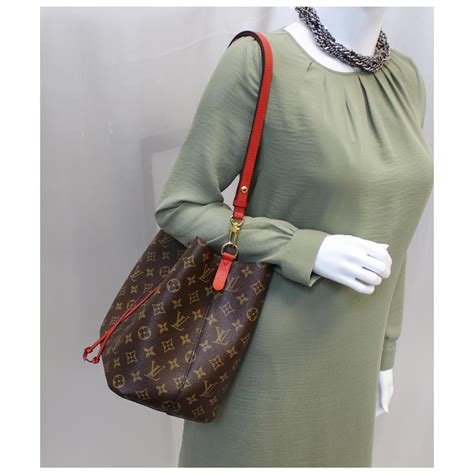 louis vuitton neonoe shoulder bag.